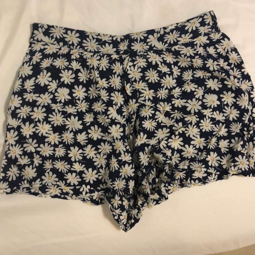 Flower shorts